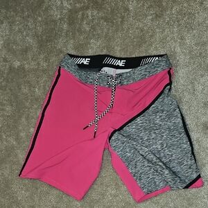 American Eagle Outfitters Men's Pink and Gray Shorts